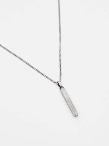Pull&Bear Necklace in Silver