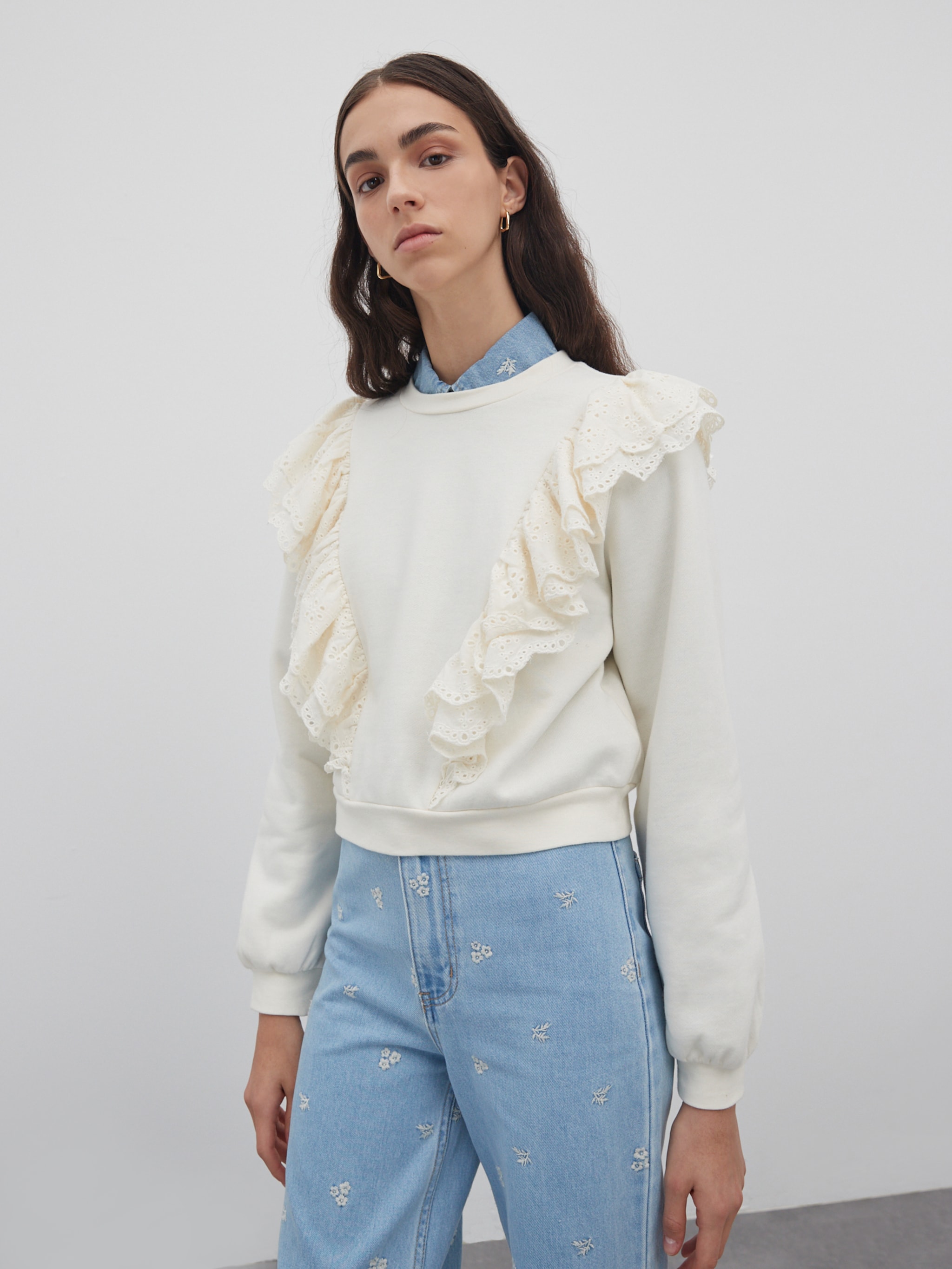 EDITED Produkte Sweatshirt 'Mette' elfenbein