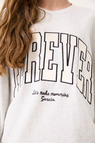 GARCIA Sweatshirt in White