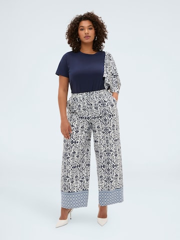 regular Pantaloni di Fiorella Rubino in blu
