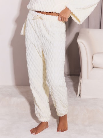 Lipsy Pyjama in Beige