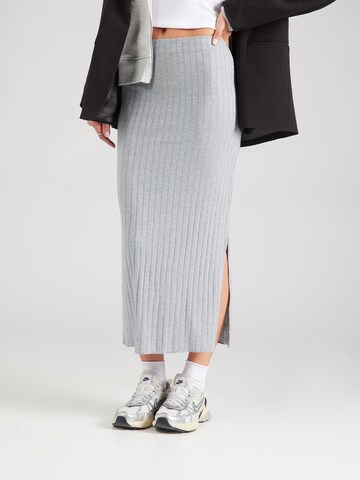 PIECES Skirt 'PCIRIS' in Grey: front