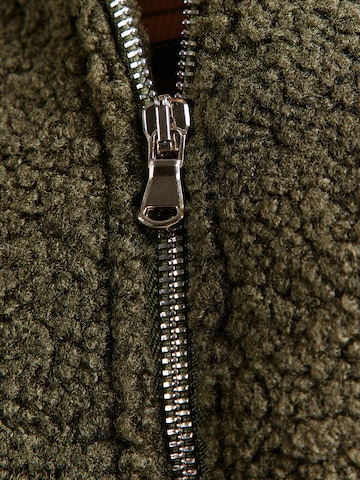 Geacă de primăvară-toamnă 'Madi' de la Noella pe verde