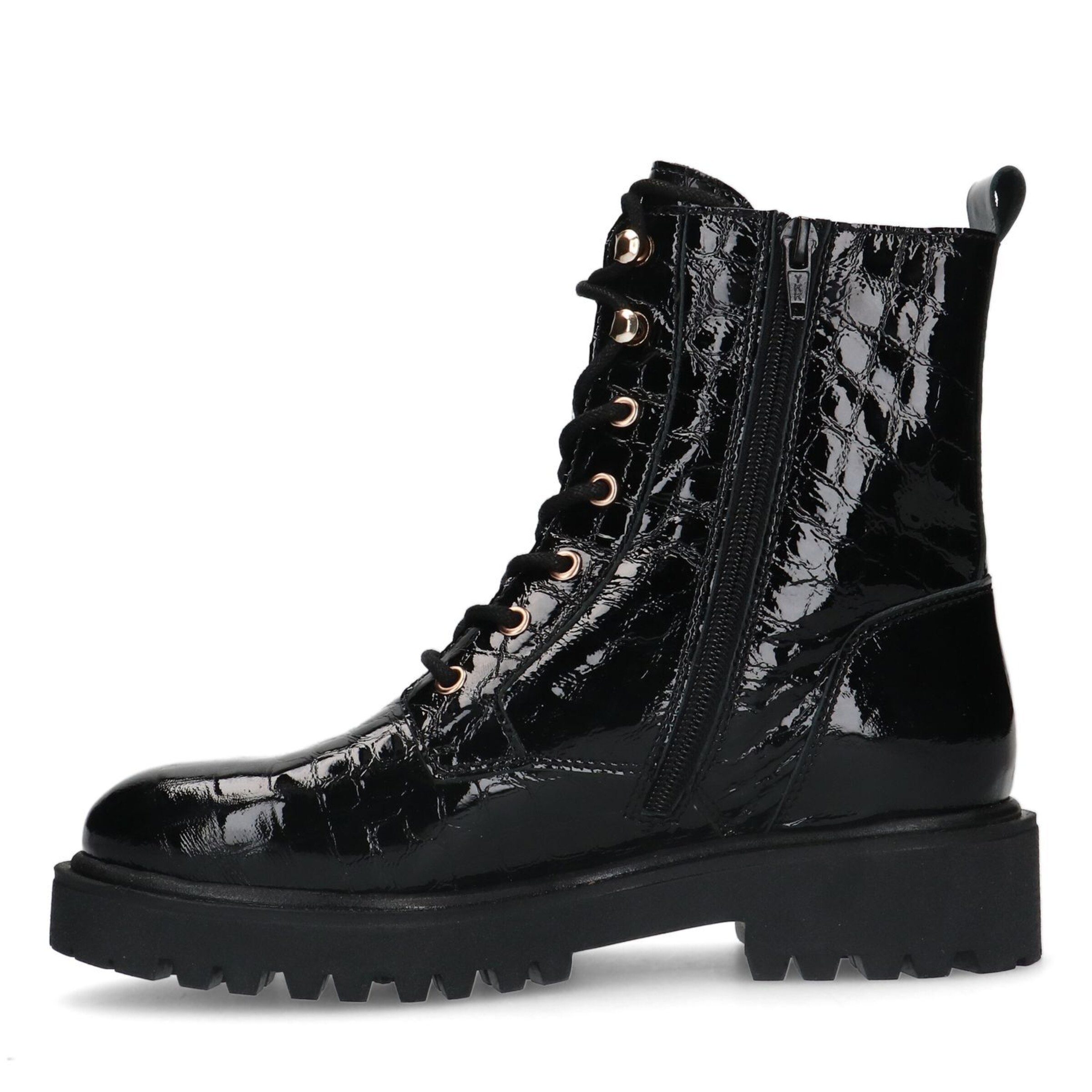 MANFIELD Lace-Up Ankle Boots in Black