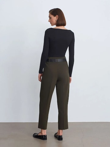 Dilvin Regular Pants in Green