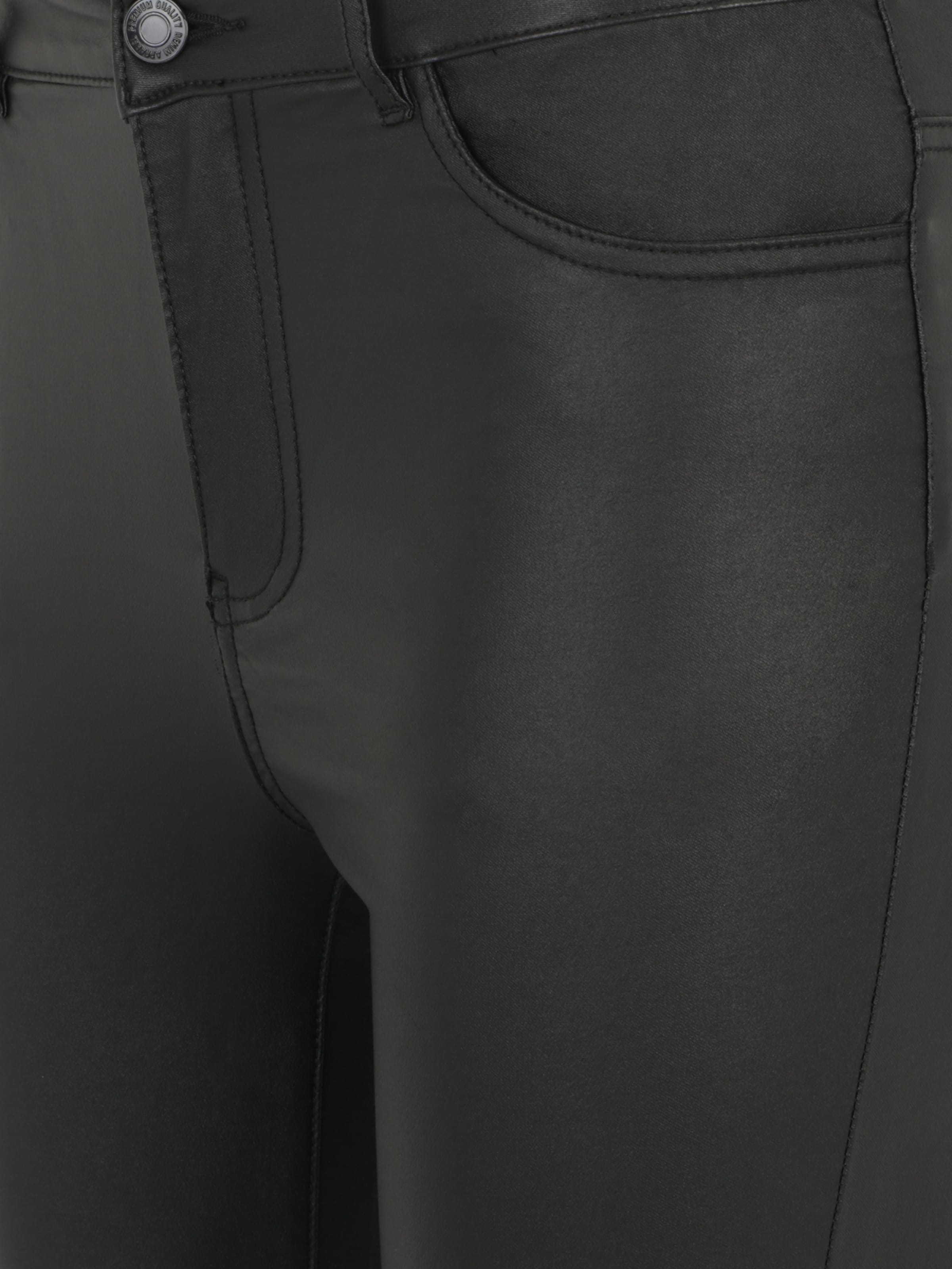 melns VERO MODA Šaurs Bikses 'SOPHIA'