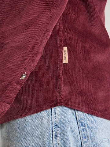 Coupe regular Chemise 'ONSMICHAEL' Only & Sons en rouge
