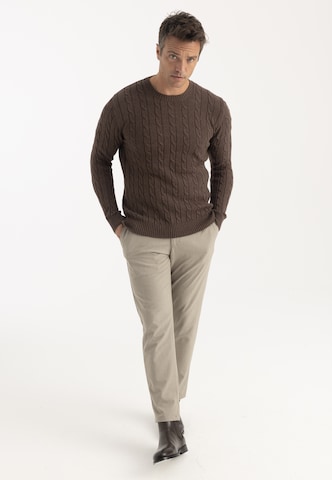 Felix Hardy Sweater in Brown