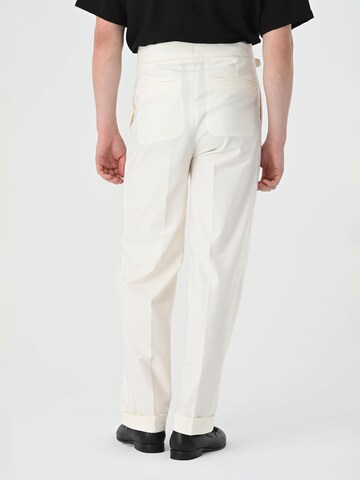 Regular Pantalon à plis Antioch en blanc