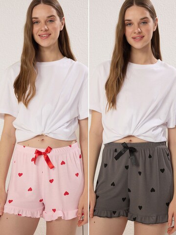 Pantaloncini da pigiama di Trendyol in grigio: frontale