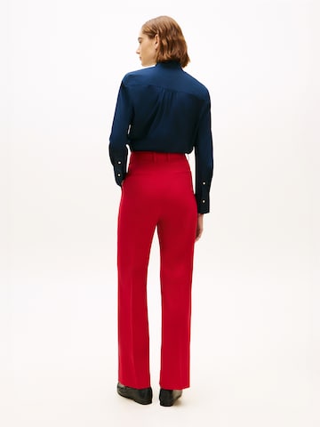 TOMMY HILFIGER regular Παντελόνι πλισέ σε κόκκινο