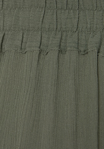 LASCANA Skirt in Green