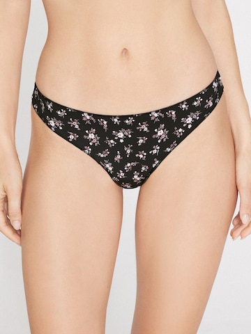 Tezenis Thong in Black: front