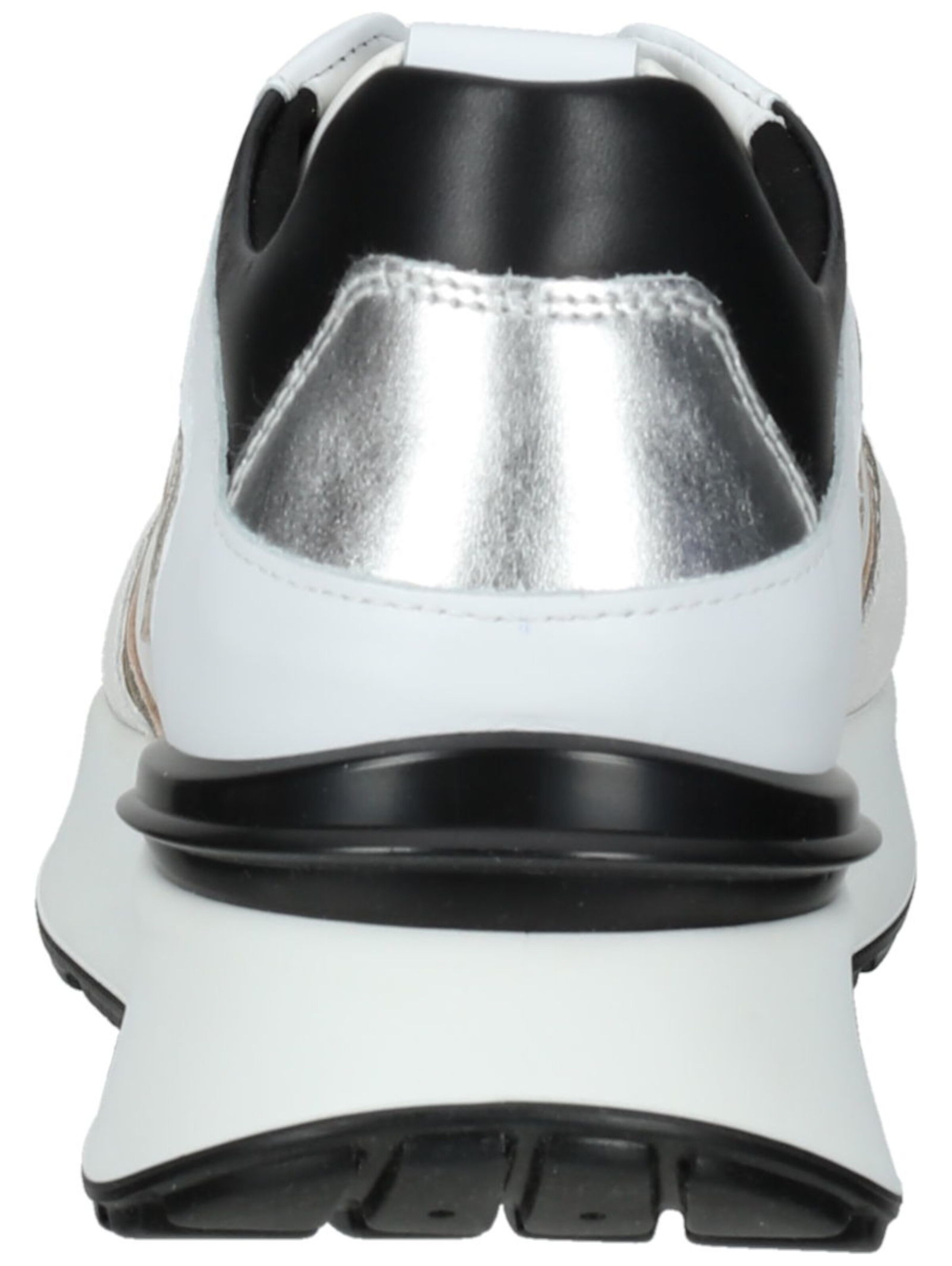 Baskets basses Nero Giardini en blanc