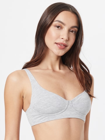 hunkemöller x NA-KD T-shirt Bra 'Ovia' in Grey: front