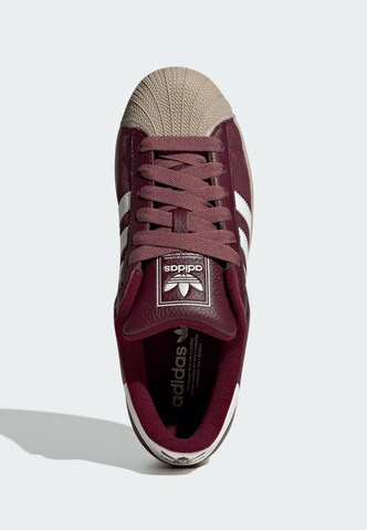 ADIDAS ORIGINALS - Sapatilhas baixas 'Superstar II' em vermelho