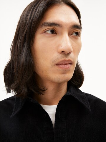 ARMEDANGELS Regular fit Button Up Shirt 'SOMAAN' in Black