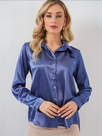 Bigdart - Blusa em azul: frente