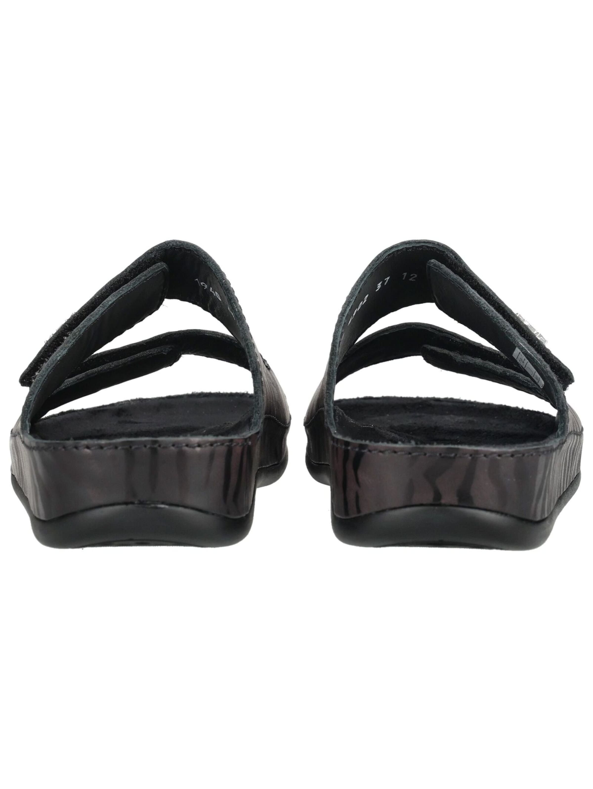 vital Mules in Black