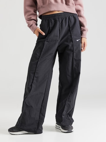 Nike Sportswear Wide leg Pleated Pants in Black: front