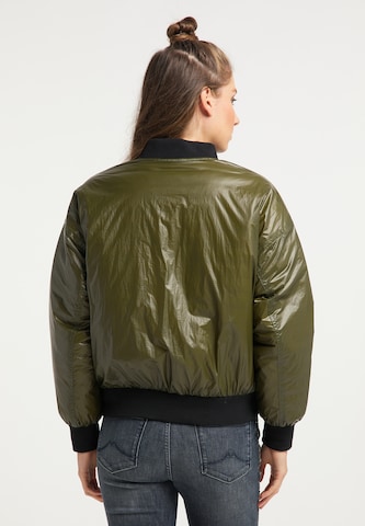 MYMO Between-Season Jacket in Green