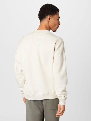 Abercrombie & Fitch Sweatshirt i hvit