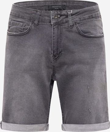 Trendyol Regular Shorts in Grau: predná strana