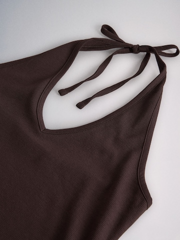 The Set Top in Beige