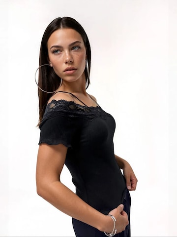 Busem Top 'Tanktops & Camis' - fekete