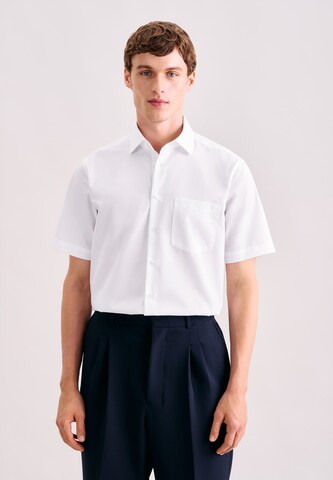 Coupe regular Chemise business SEIDENSTICKER en blanc : devant