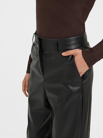 Wide leg Pantaloni 'OLIVIA' de la VERO MODA pe negru