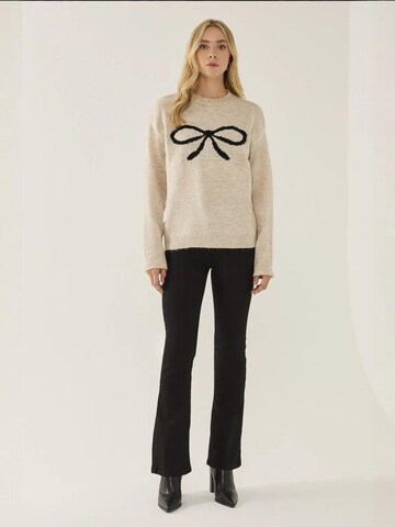 Hiccup Pullover in Beige