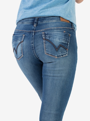 Slimfit Jeans 'Tahila' di TIMEZONE in blu