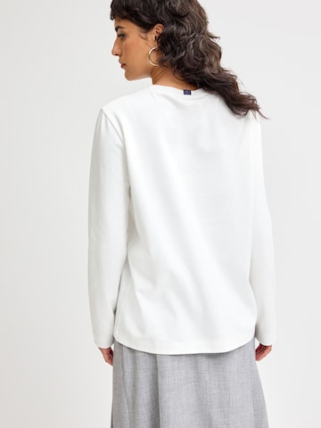 Next Shirt in Wit