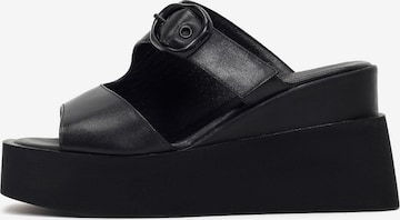 Derimod Pistokkaat värissä musta: etupuoli