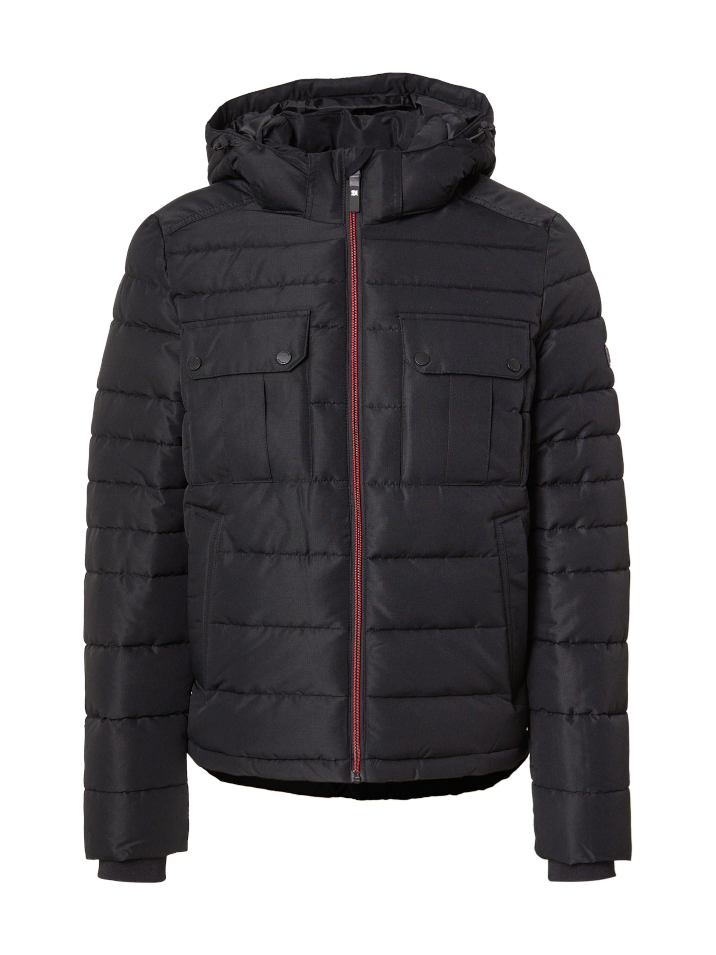 s.Oliver Зимняя куртка в Черный: спереди