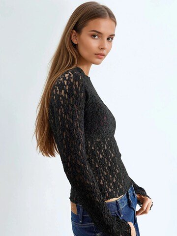Busem - Blusa em preto