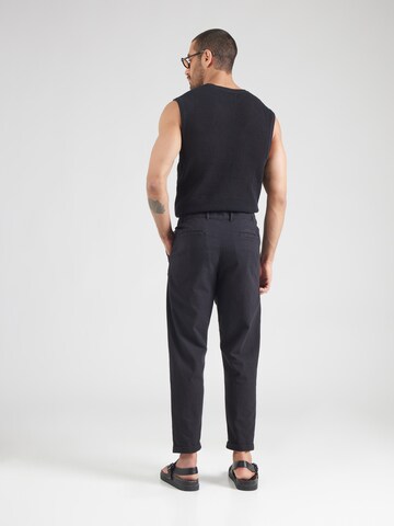 Redefined RebelTapered Hlače s naborima 'Emir' - crna boja