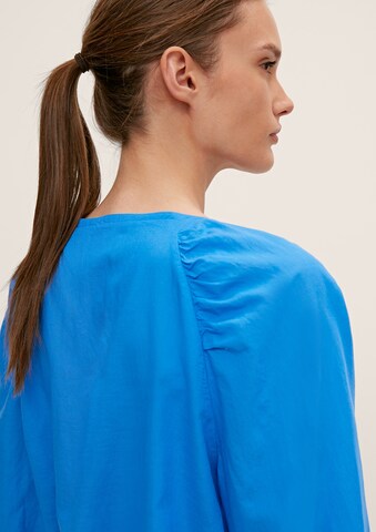 comma casual identity Bluse in Blau