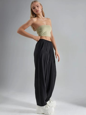 Barrel Pantalon Busem en noir