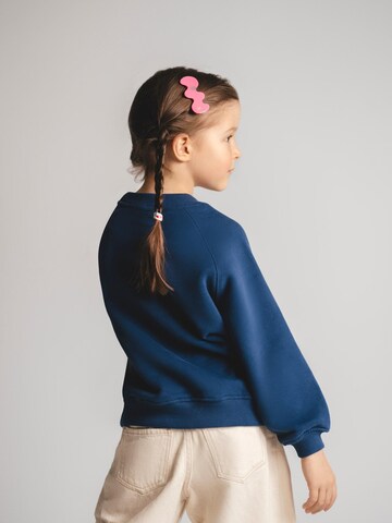 SATURNDAY Sweatshirt 'Krokodil Servus' in Blauw