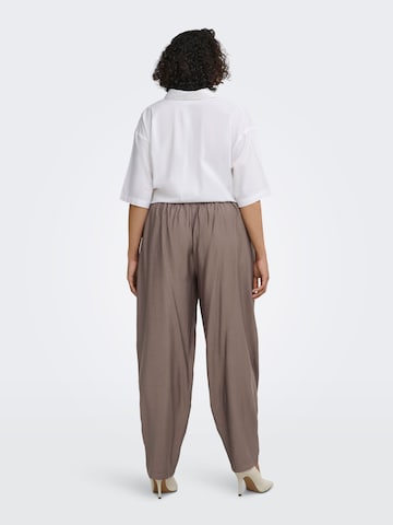 Barrel Pantalon à pince 'CARJoanna' ONLY Carmakoma en marron