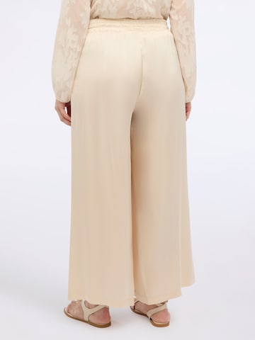 Fiorella Rubino Regular Broek in Beige