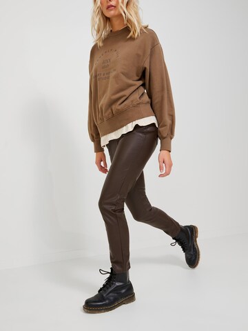 JJXX Slimfit Broek 'Berlin' in Bruin