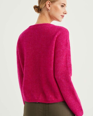 Geacă tricotată de la WE Fashion pe roz