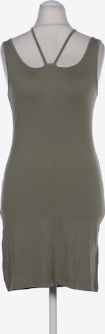 Simclan Dress in S in Green: front