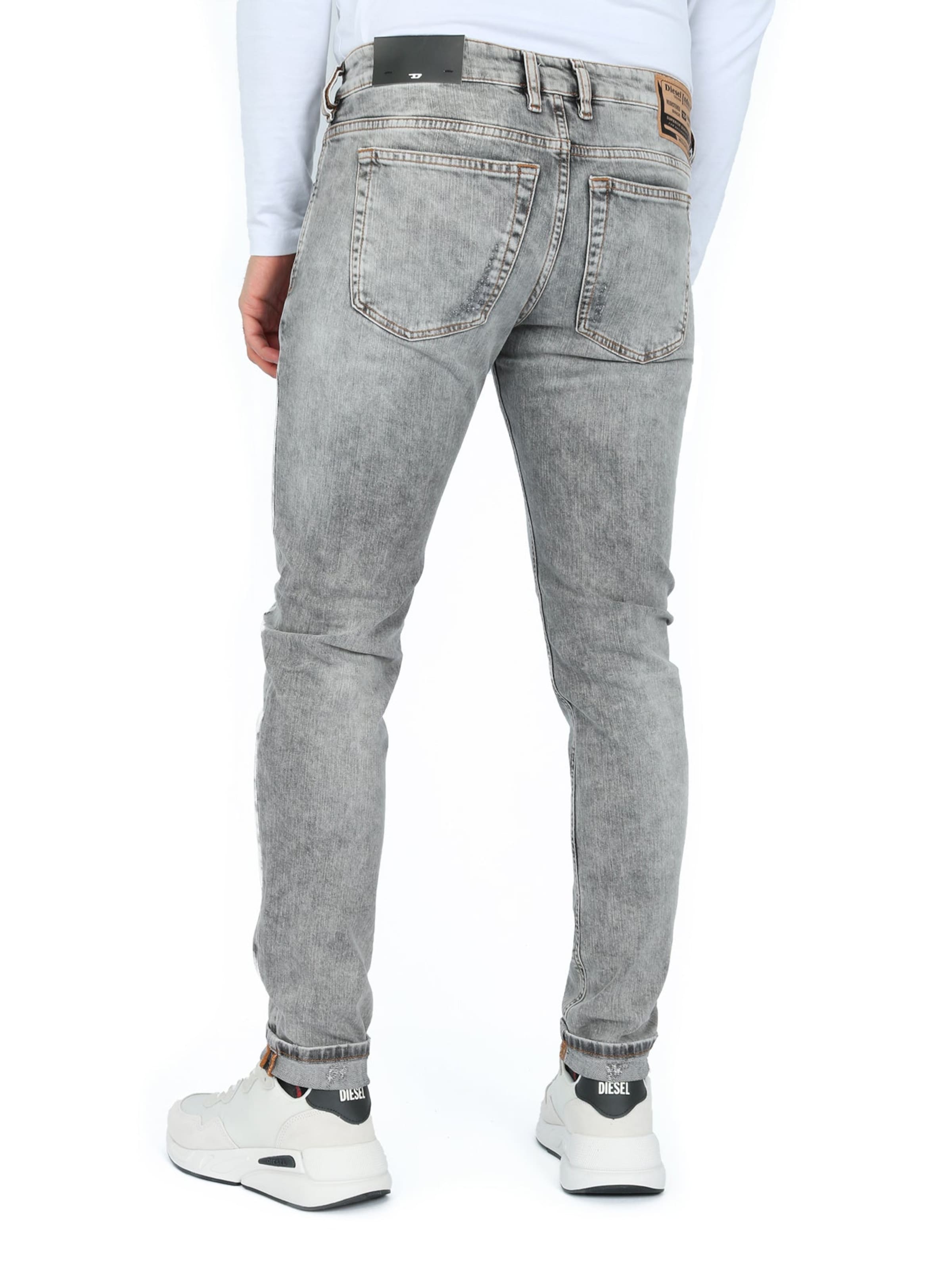 DIESEL Skinny Jeans '1979 Sleenker'‌‌ in Grau