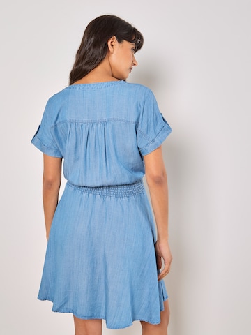 Apricot Jurk in Blauw