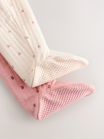 Next Yöpuku värissä vaaleanpunainen