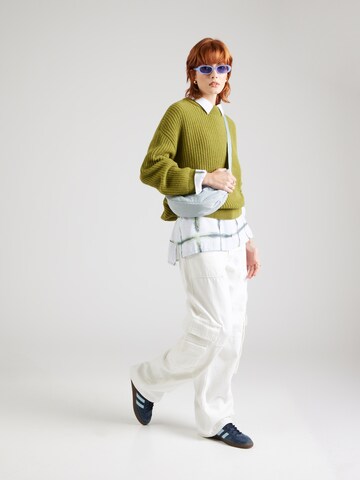 ARMEDANGELS Sweter 'Hilariaa' w kolorze zielony